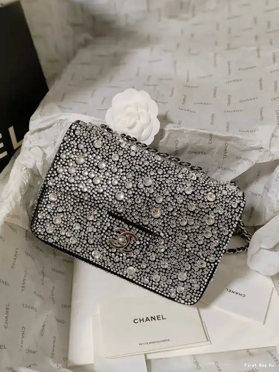 First Bag Ru BAG FLAP CHANEL 20CM 0703